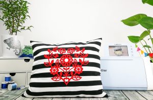 ScanNCut DX - Fertiges Kissen selbst beflockt