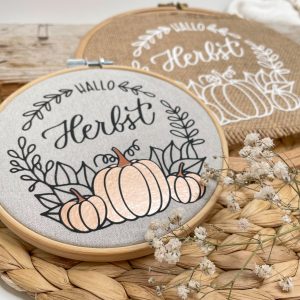 Stickrahmen mit herbstlichem Plott aus SpeedFlex Folie