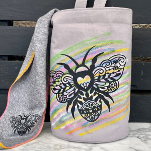 Tasche und Schal mit Plot Design Bienenmandala