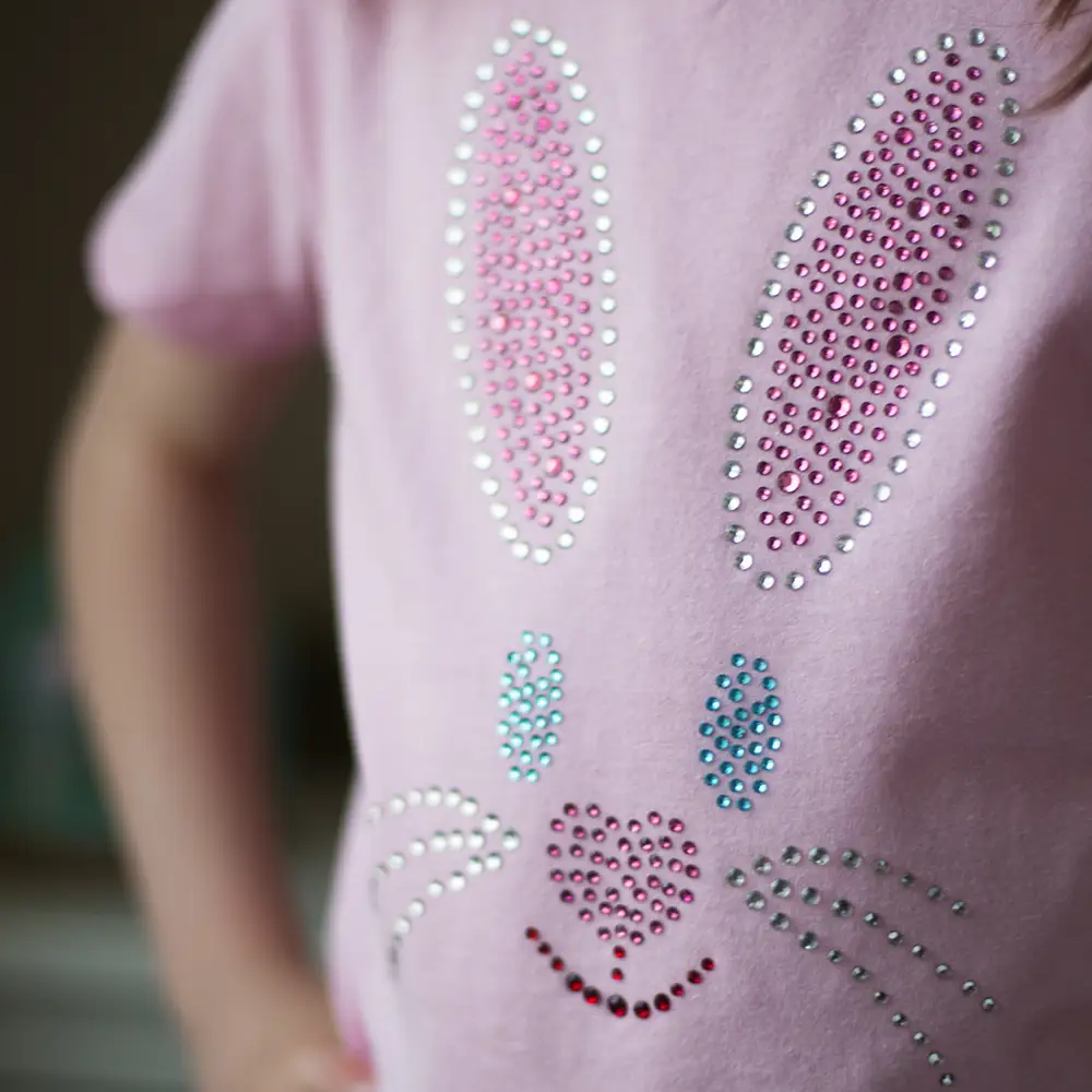 Kombinieren Sie unterschiedliche Steine für ein lustiges Motiv.