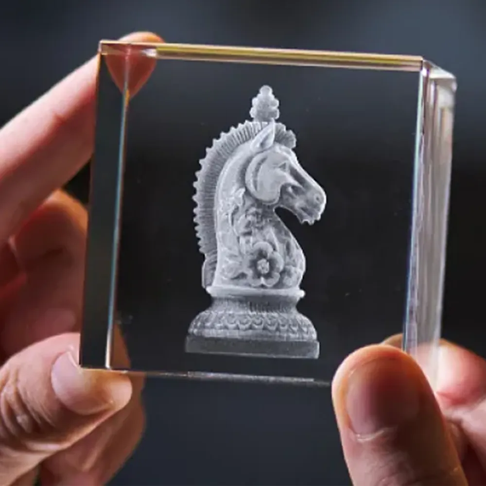 Beeindruckende Feinheiten und Details mit dem xTool F2 Ultra UV Laser.