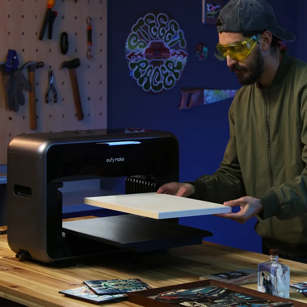 Der EufyMake E1 UV Drucker hat eine Druckfläche von 330×420mm.