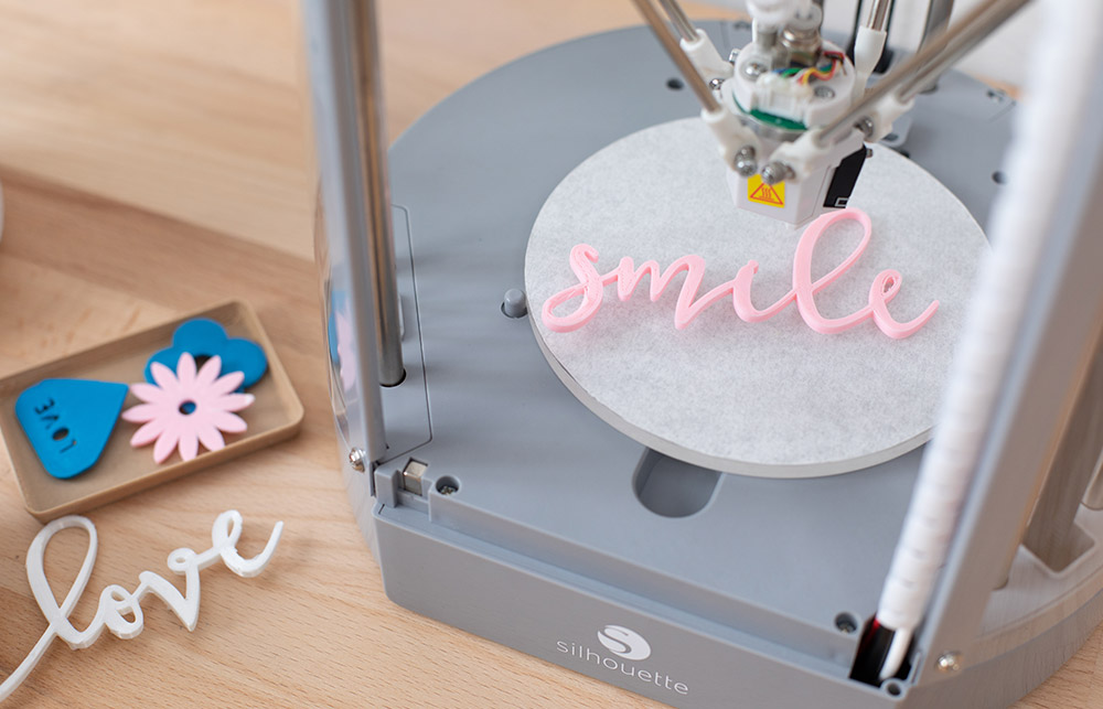 Besonders Anwendungsfreundlich und günstig dazu! – Der Silhouette Alta Plus ist bestens für Anfänger geeignet. Entdecken Sie die Welt des 3D Druckens.